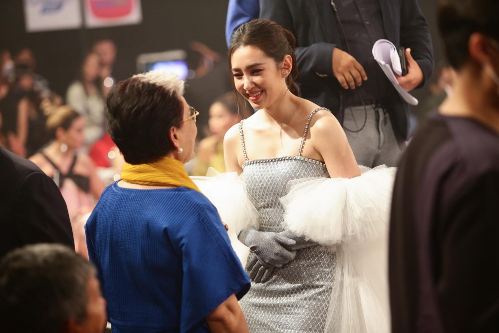 นางเอก กับ ผู้จัด