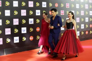 พระ-นางรุ่นกลาง- ป๋อ-อ้อม-จอย