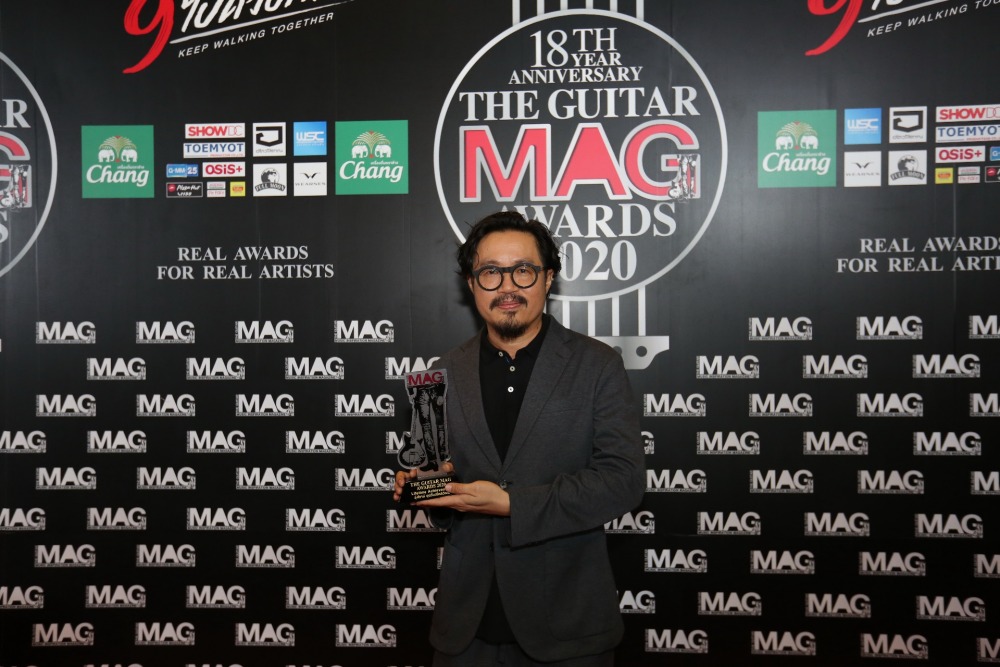 รางวัล “ทั้งเบื้องหน้า เบื้องหลัง”