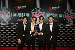 “รางวัลที่นิตยสารมอบให้กับวงดนตรีที่น่าสนใจแห่งปี” ได้แก่ “Mean” สังกัด Loveis Entertainment