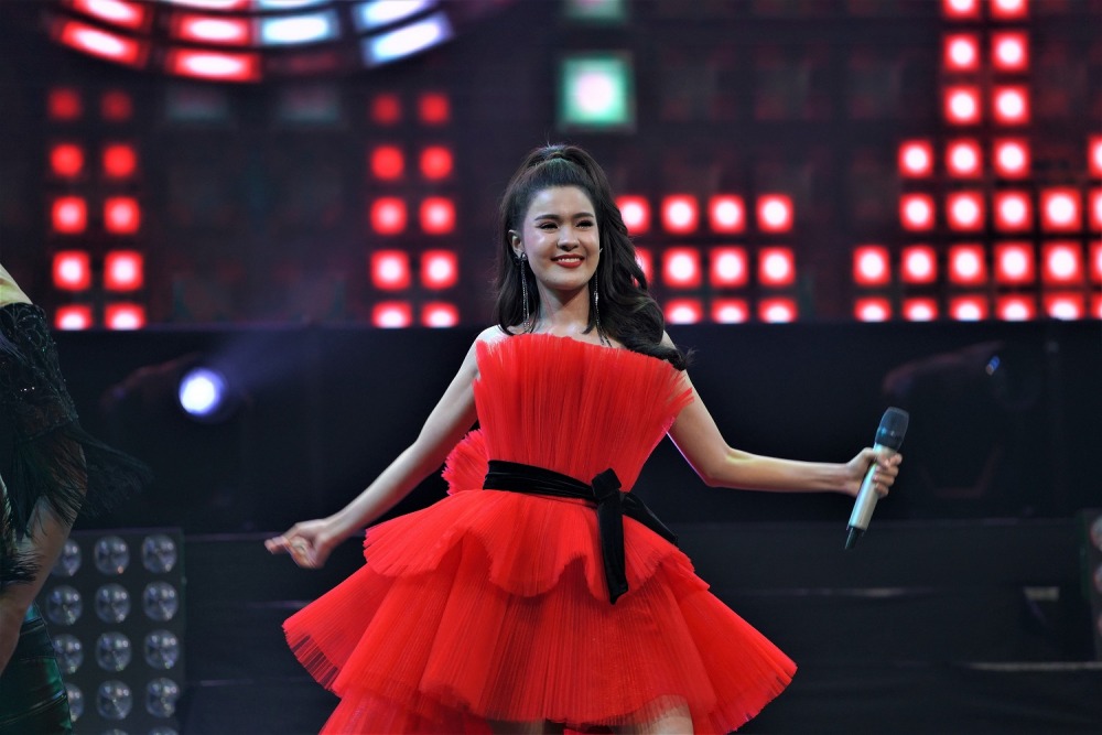 11.เปาวลี กับชุดแดงแสนหวาน