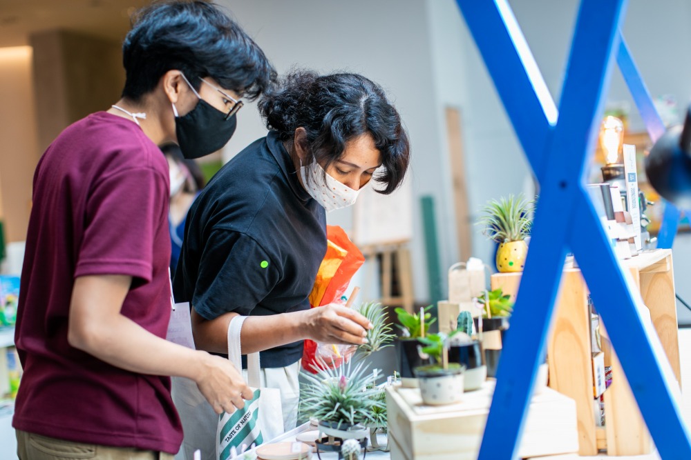 ตลาดนัดสินค้าสุดครีเอทีฟและสินค้าแฮนด์เมดในธีม Blue Print (1)