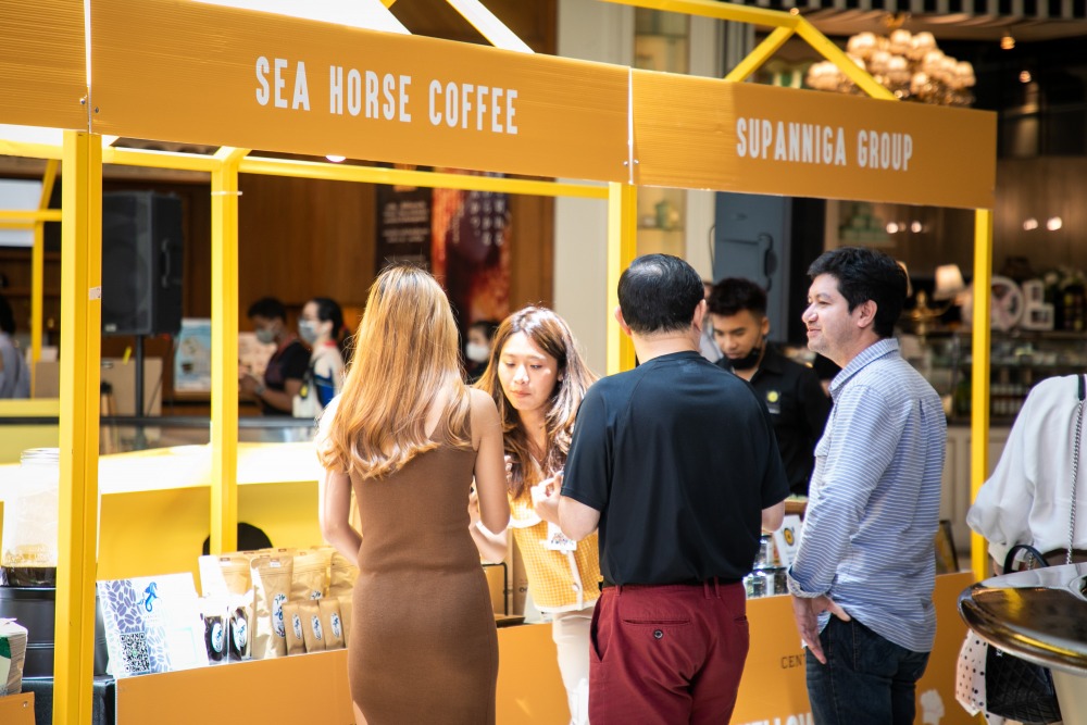 ภาพบรรยากาศจากชั้น 4 และ 5 กับ Food Market ในธีม Yellow Mellow (3)