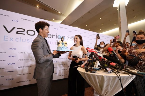 Vivo V20 Series 06