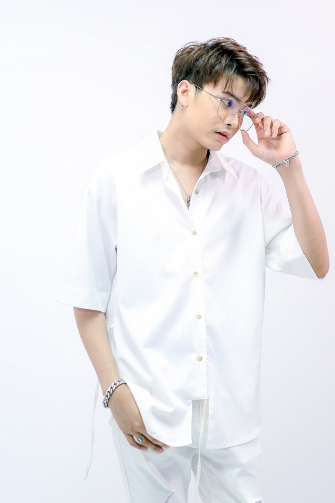 นนท์ ธนนท์