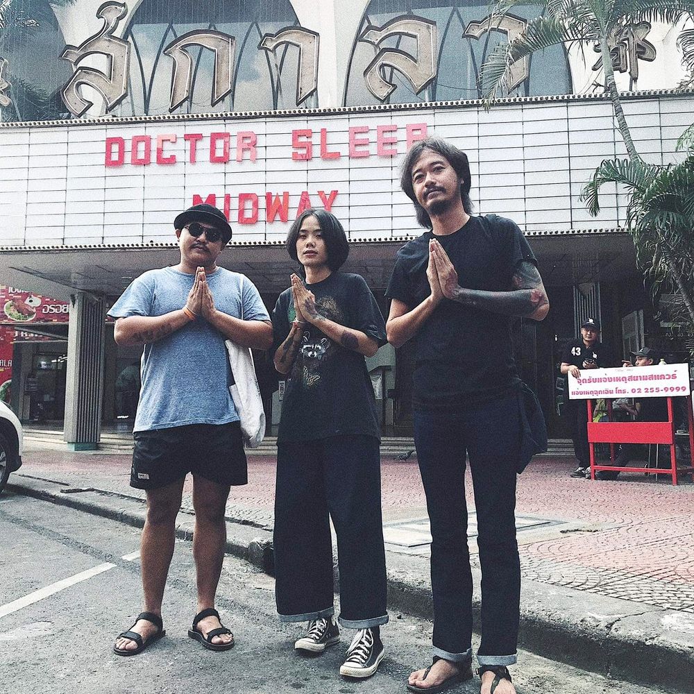 เวทีรถแดง_จุลโหฬาร