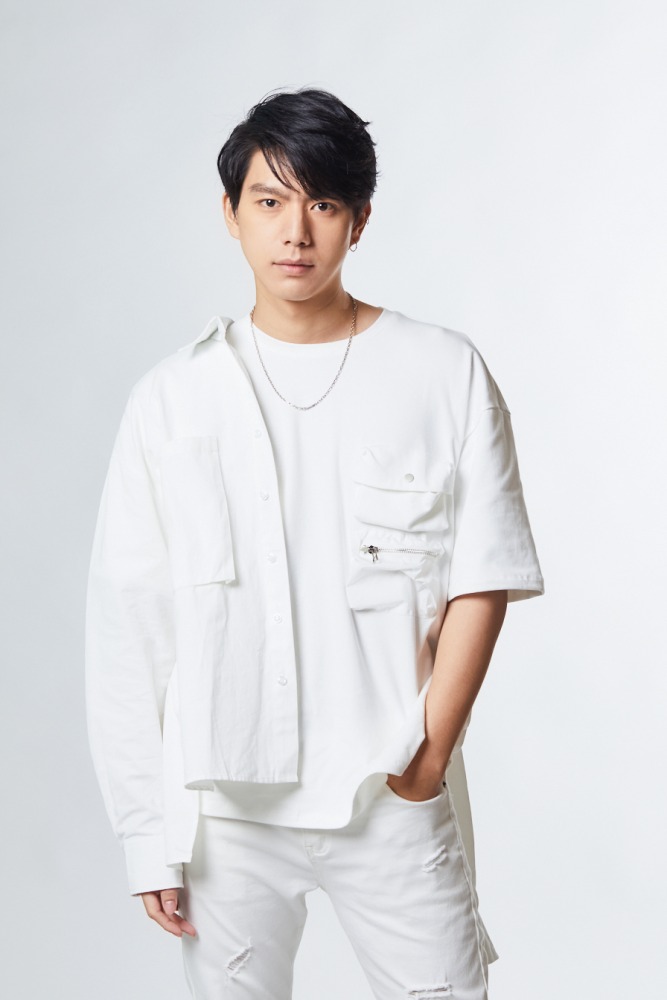 ไบร์ท นรภัทร