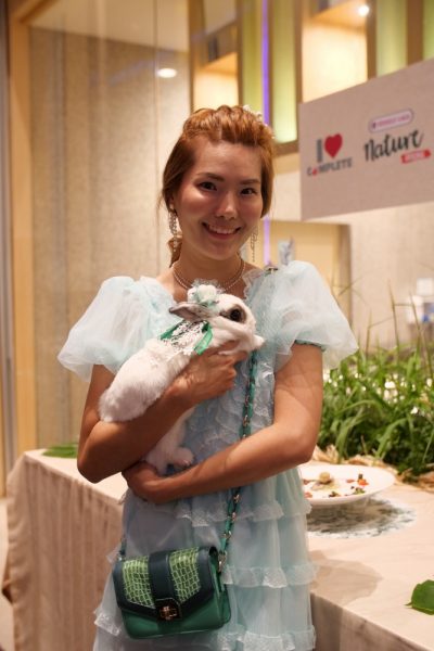 8.แม่ลูกแต่งตัวสวยเหมือนกัน