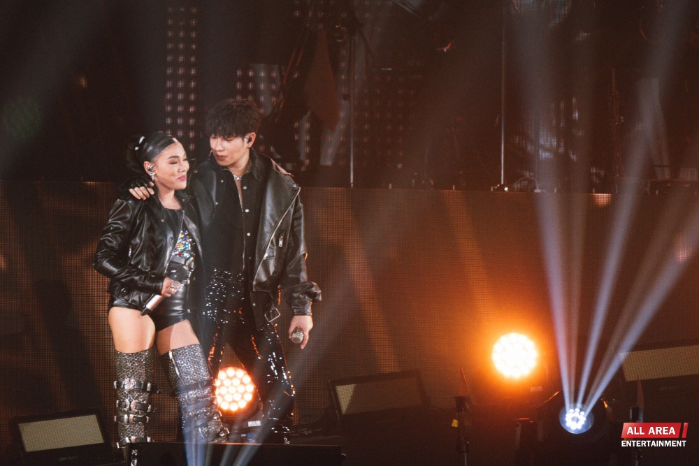 DA59E654-178E-4A59-A5D9-6074CF31A954