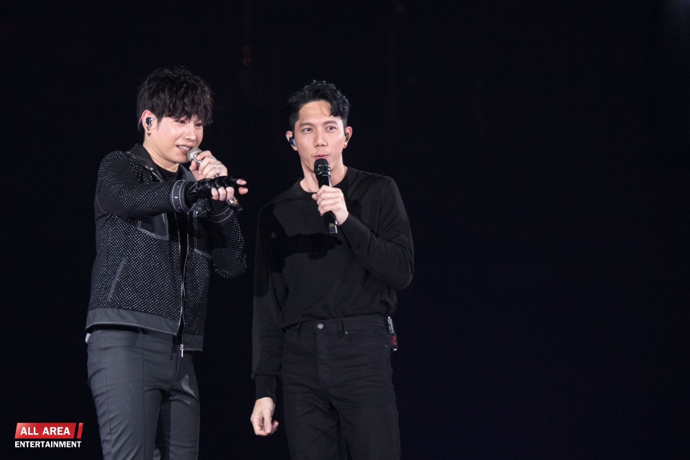 E7B7B115-EA32-49E5-AC85-336F0BF6697E