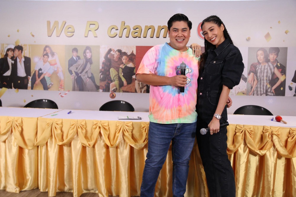 พิธีกร-เต้ย-บูม