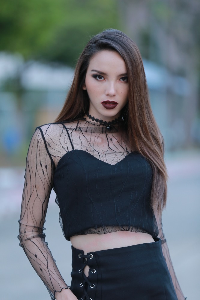 6 วายุตา รับบทโดย เทีย ทวีพาณิชย์พันธุ์ (เทีย)