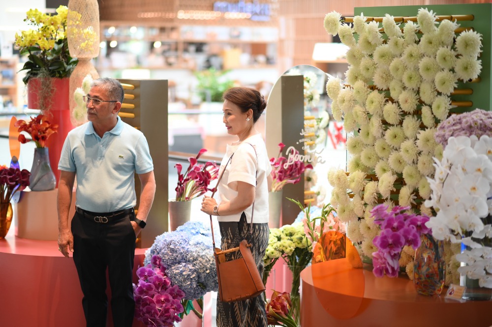 ชั้น 6 Sunset Flowers by TAT x Boonta Flower and Cafe (1)