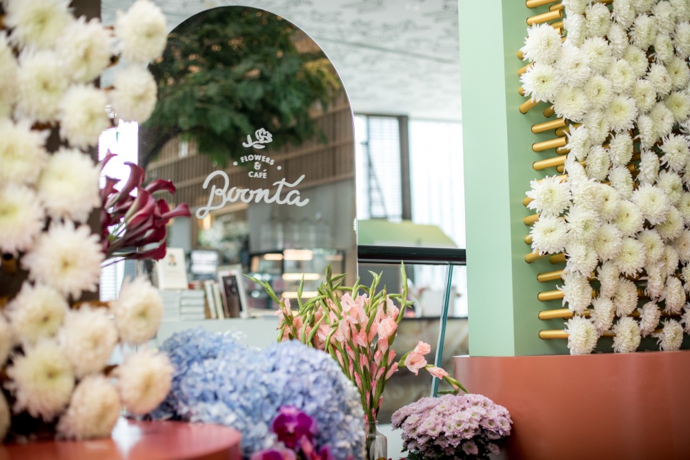 ชั้น 6 Sunset Flowers by TAT x Boonta Flower and Cafe (5)