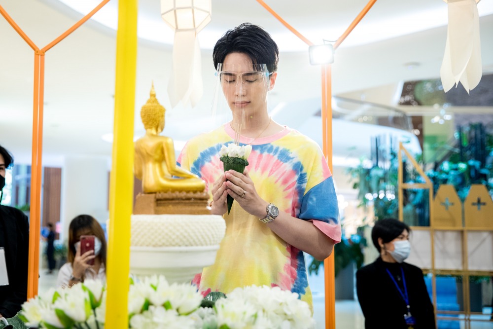 สรงน้ำพระองค์พระมหามุนีศรีหริภุญชัย (2)