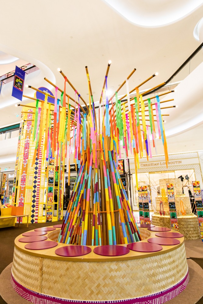 โซน Long Flag Landmark จำลอง ประเพณี แห่ไม้ค้ำโพธิ์จอมทอง ชั้น G (1)