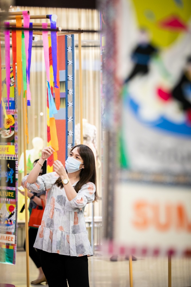 โซน Long Flag Landmark จำลอง ประเพณี แห่ไม้ค้ำโพธิ์จอมทอง ชั้น G (3)