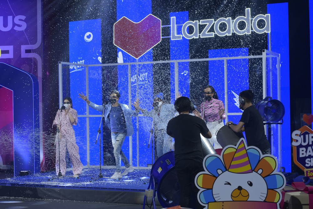 lazada gala 27