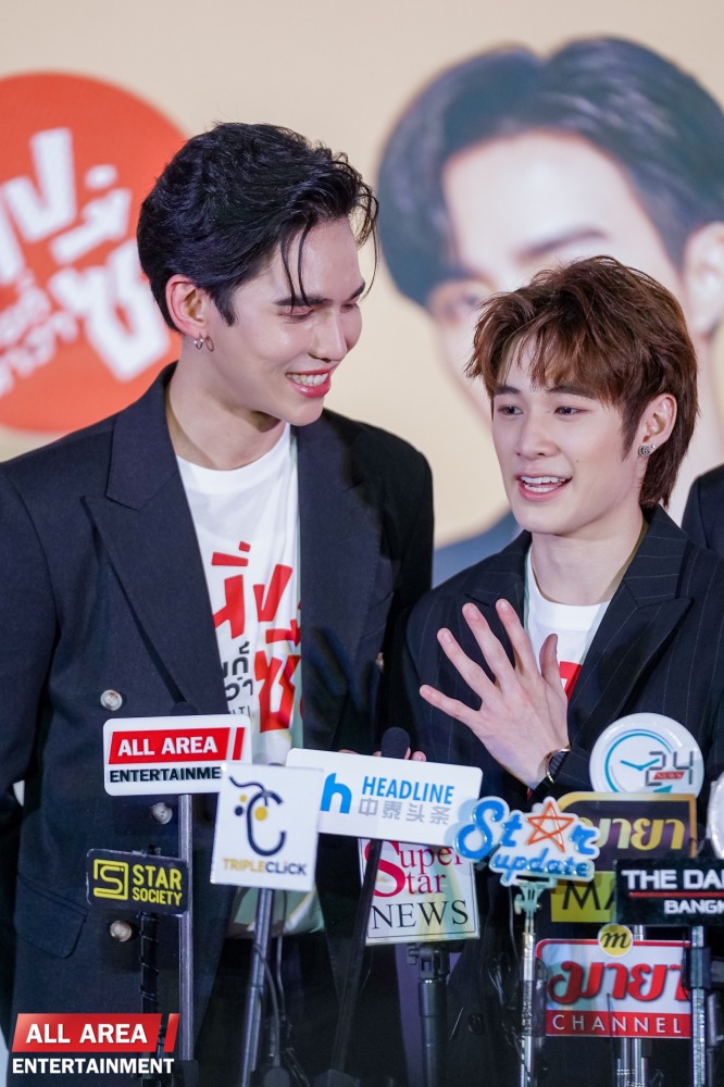 18E2B35F-06B9-49D0-8A48-E2E12626BC1D