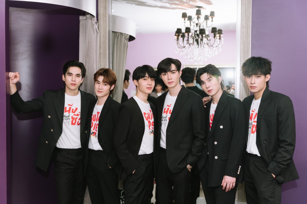 49D7A112-EEFC-4F26-8A75-ACC804DE0EB1