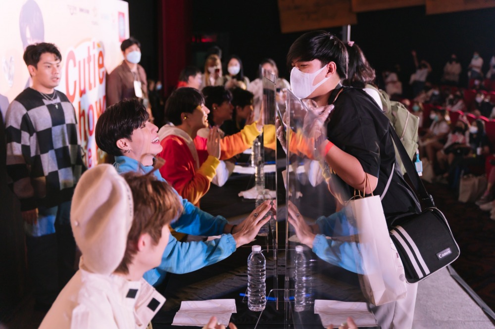 70C440E4-8722-4258-84AB-D8878AF2D300