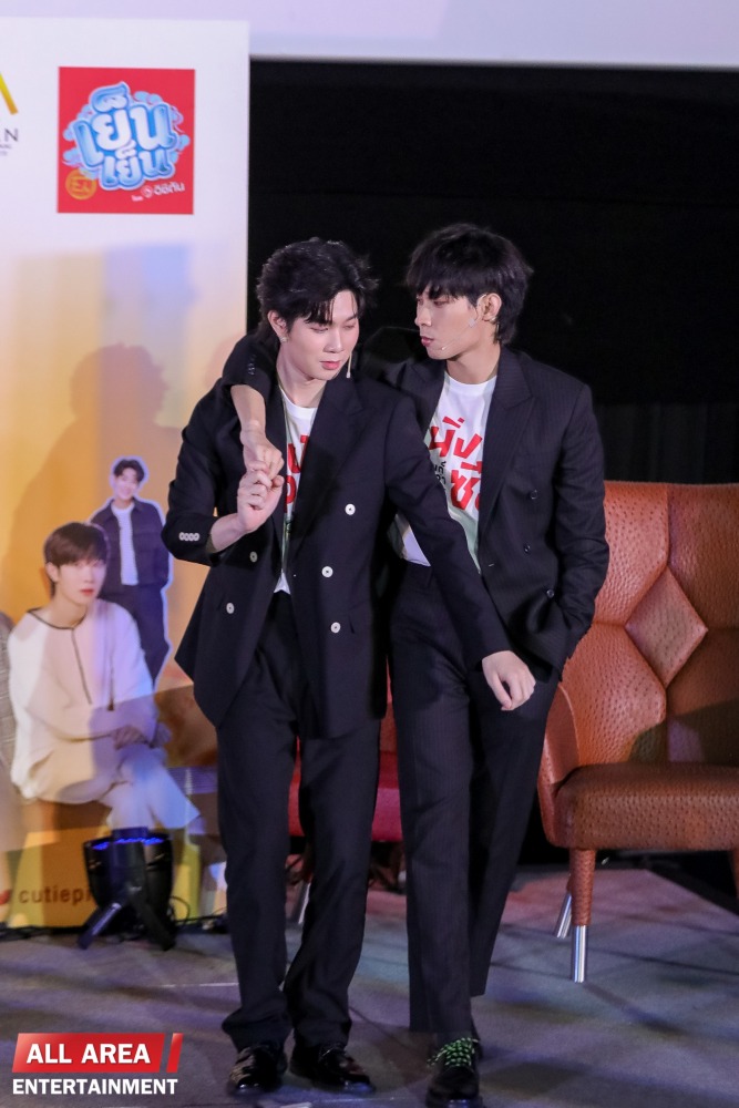 8AED8CC9-829F-45FB-8FF7-144F42C8118E