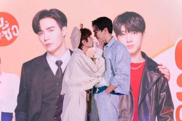 A900E9C2-9DA4-4F37-BCC7-44C95BBC838E