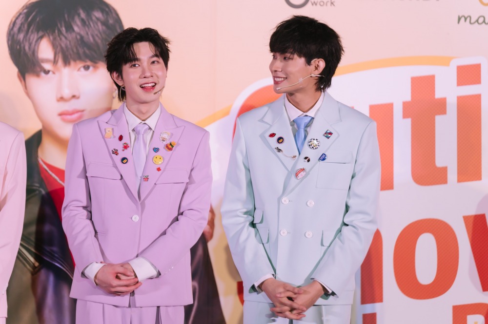 C48FBF17-3AA1-447F-BF33-9F29F6175423