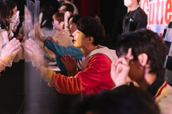 FC0A6FA3-6495-46AE-B32B-8B44D18E191A