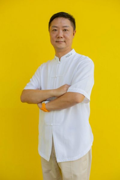 คุณ จาง ตง ผู้บริหาร บริษัท อาร์ท้อป โปรดักชั่น จำกัด