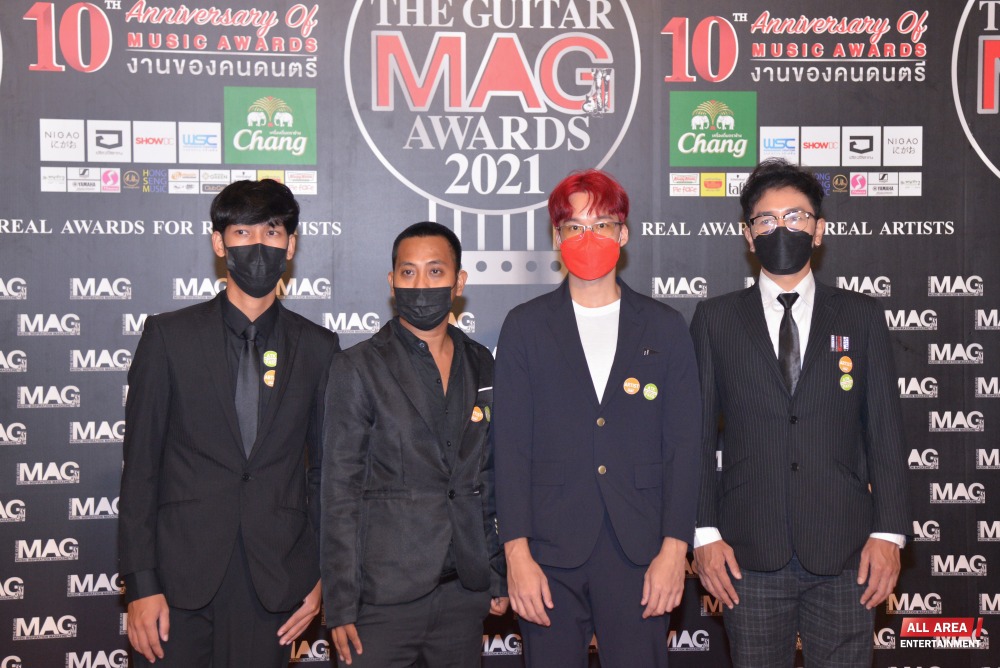 27FA8959-1498-49EB-9082-BDA22724E5F4