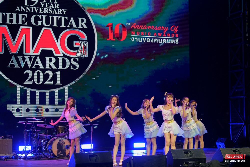 3185B36D-35F4-4833-9C21-726A25EA59D7