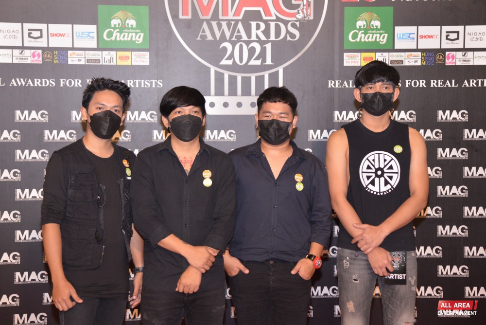 32F4E02C-EA63-4FA0-82BA-30A7508003AD