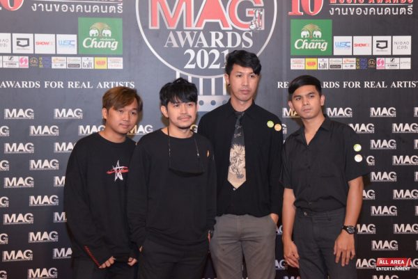 CC3EE365-1CC0-4F90-AE77-C5BA2F50D844