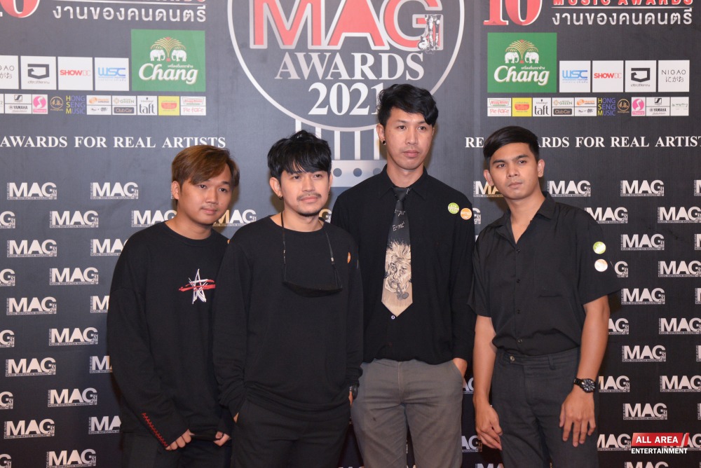 CC3EE365-1CC0-4F90-AE77-C5BA2F50D844