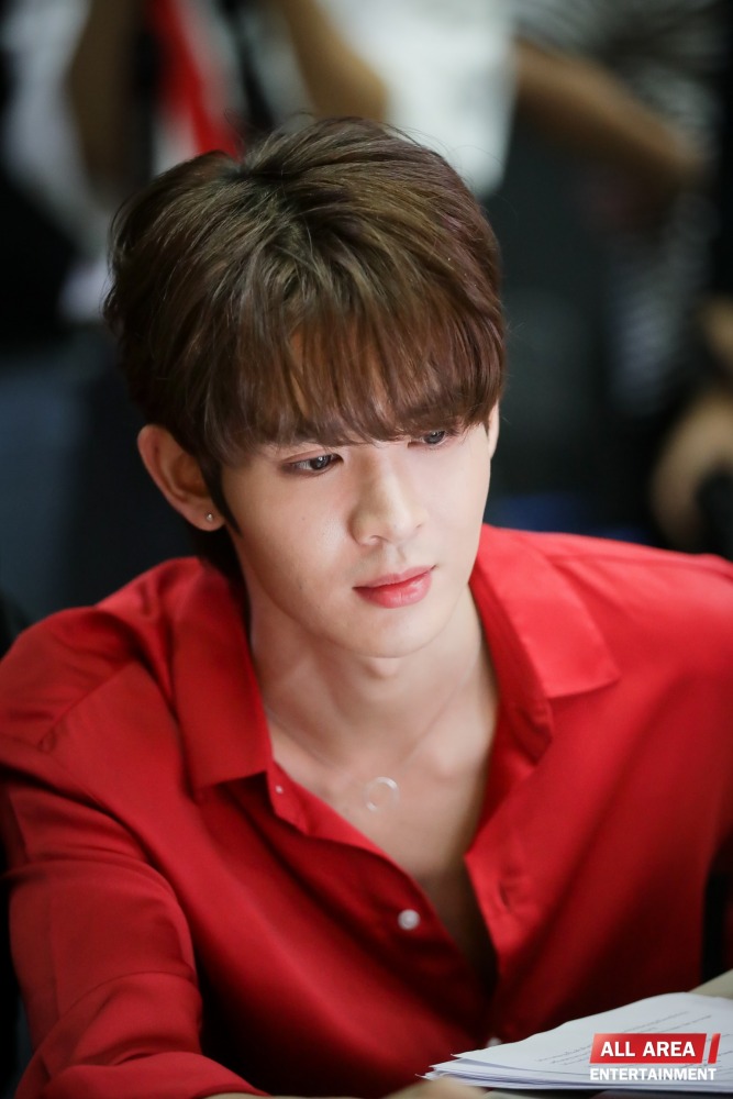 F6424646-63F4-45D5-B1D8-0F98373CAA4C