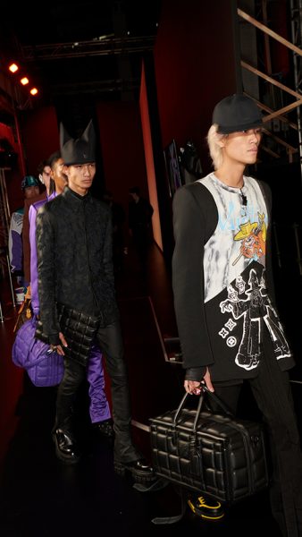 LV MEN FW22 SHOW BANGKOK_3.jpg