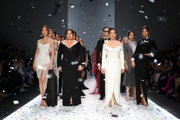 010_โชว์ POEM presented by Purra เต็มไปด้วยดาราและคนดังจากหลากหลายวงการ