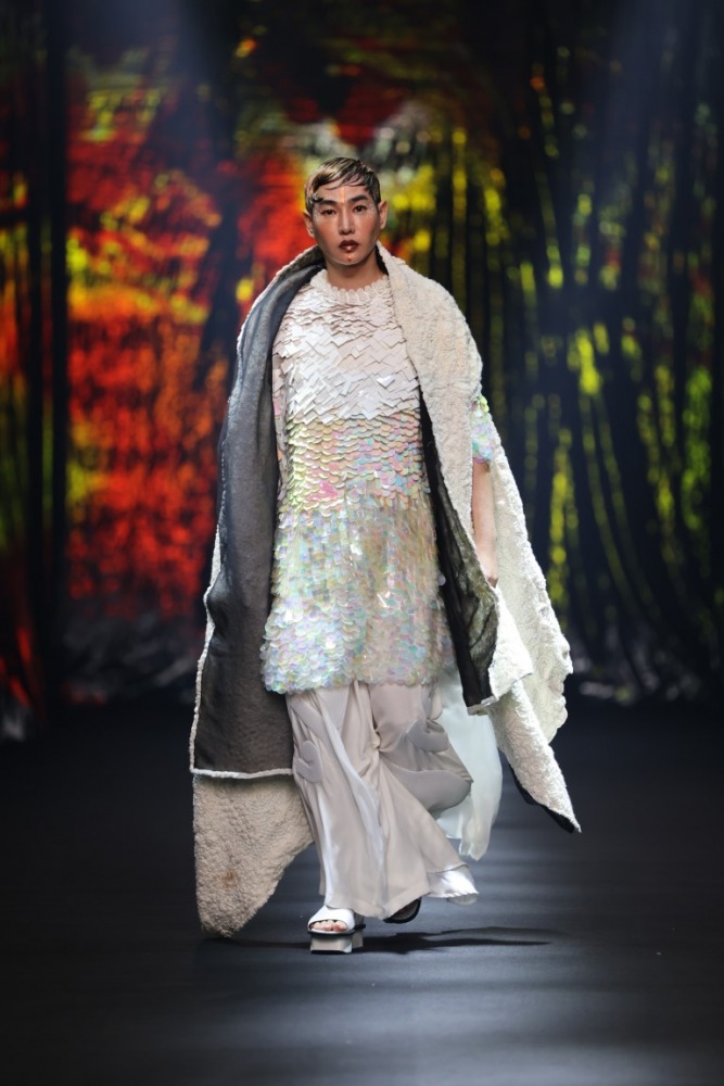 01_เป๊ก ผลิตโชค บนรันเวย์ NAGARA