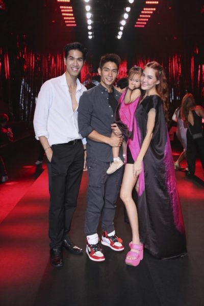 08_เจนี่ เทียนโพธิ์สุวรรณ และครอบครัว ร่วมชมโชว์ NAGARA