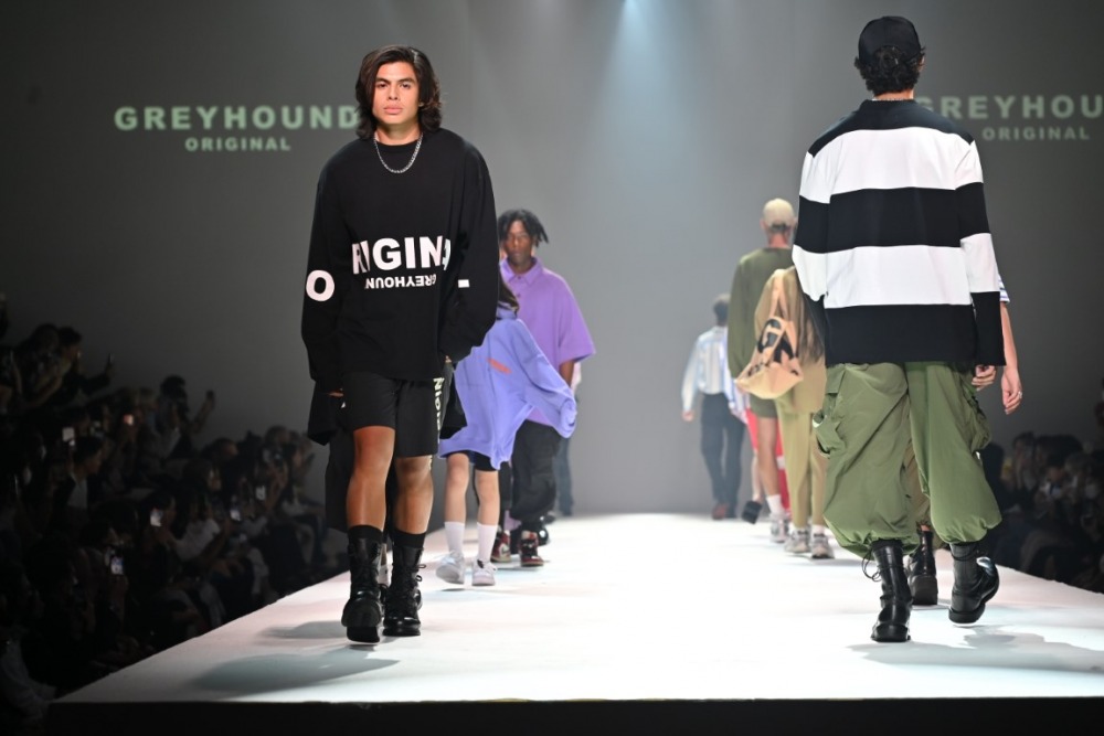 GREYHOUND ORIGINAL (11)