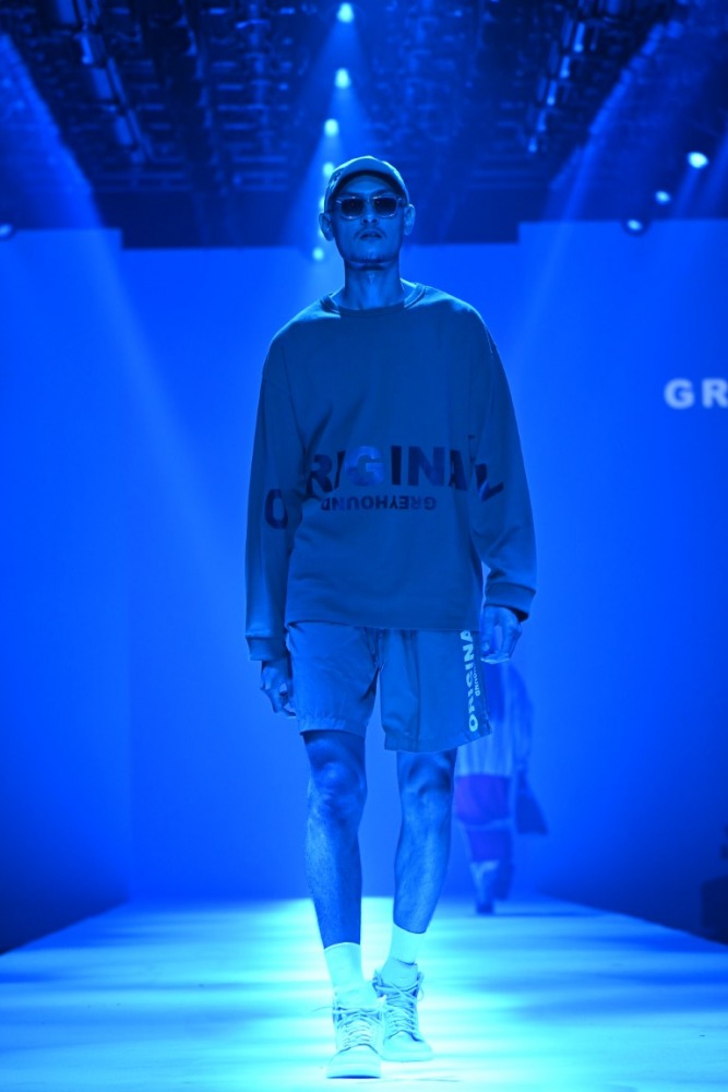 GREYHOUND ORIGINAL (46)