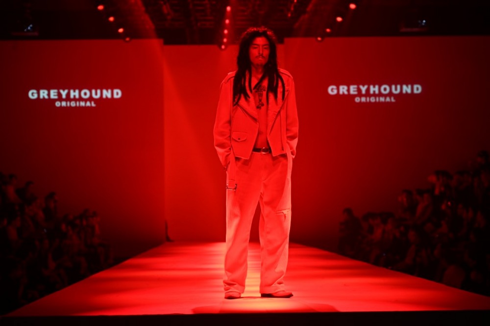 GREYHOUND ORIGINAL (5)