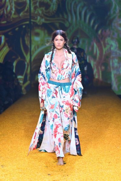 ISSUE presented by TAT (1)