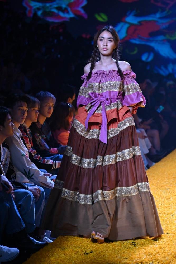 ISSUE presented by TAT (10)