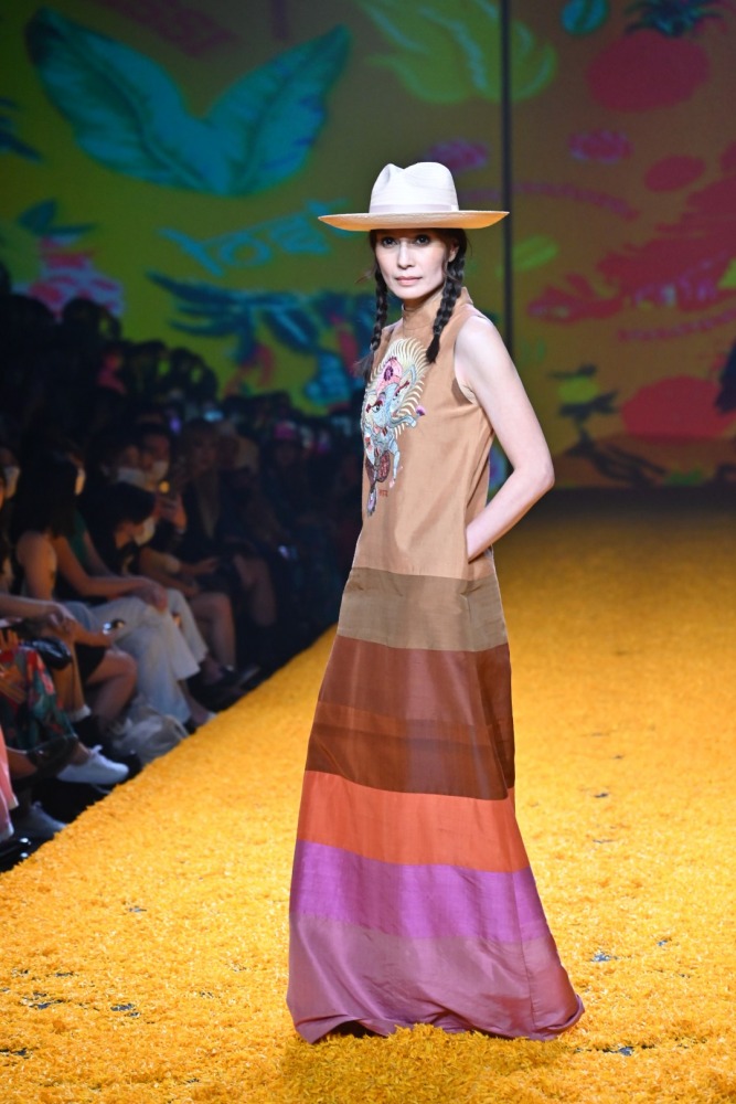 ISSUE presented by TAT (12)