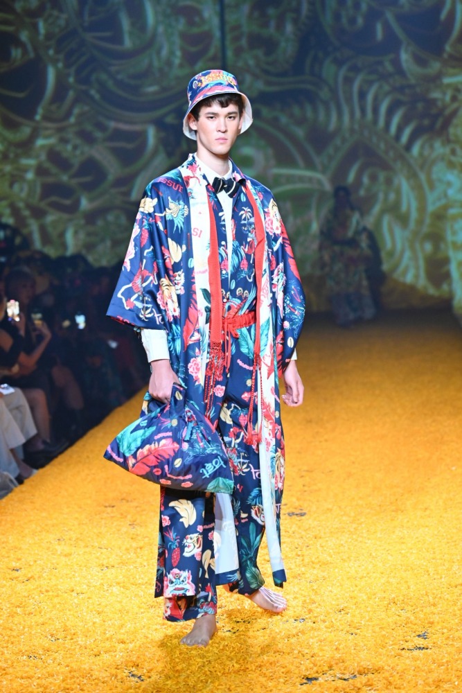 ISSUE presented by TAT (21)