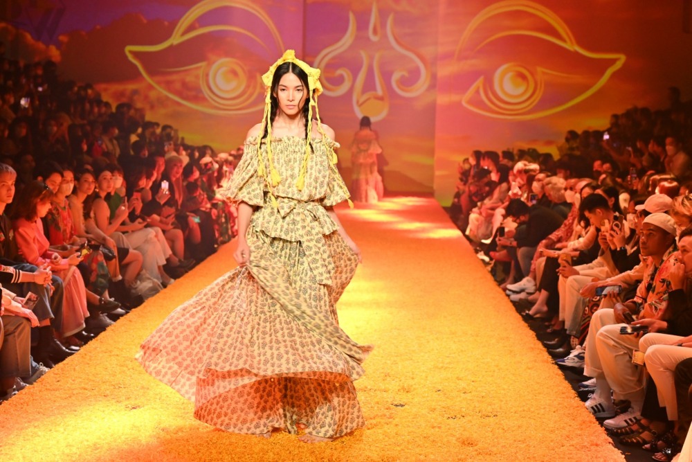 ISSUE presented by TAT (5)