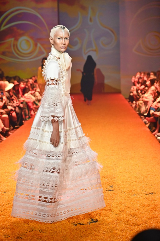 ISSUE presented by TAT (7)