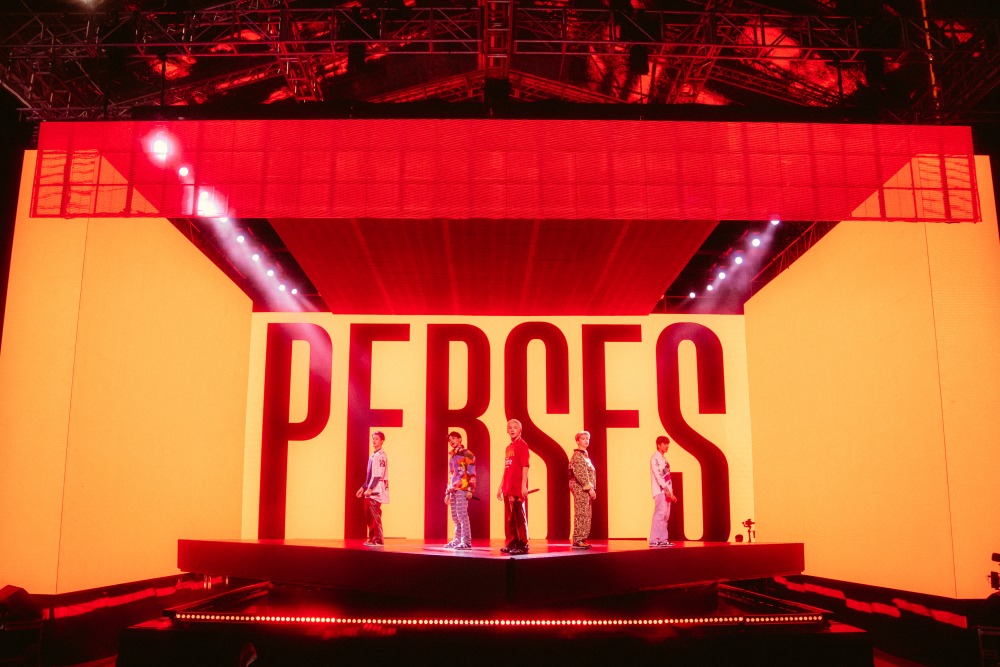 PERSES DEBUT STAGE_19